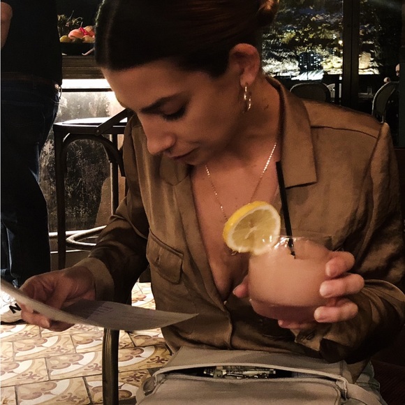 Meet your Posher, Allye - Picture 8 of 11